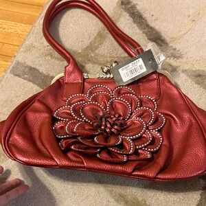 Chic Red Floral Shoulder Bag